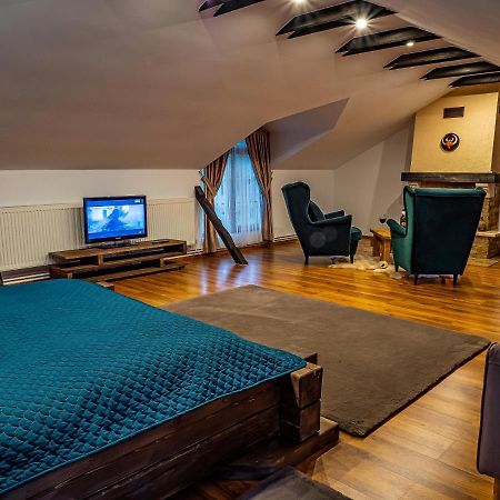 Casa Delia Hotel Câmpulung Moldovenesc Buitenkant foto