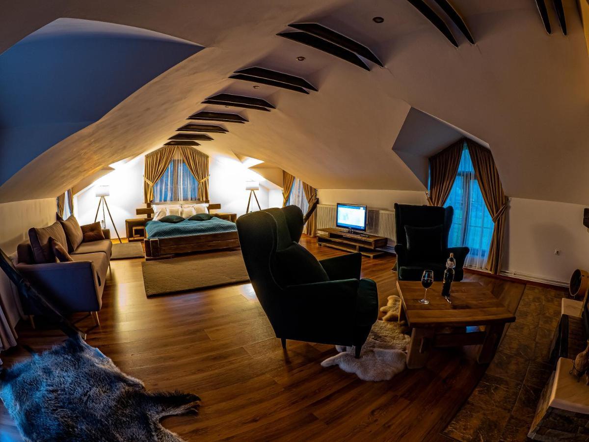 Casa Delia Hotel Câmpulung Moldovenesc Buitenkant foto